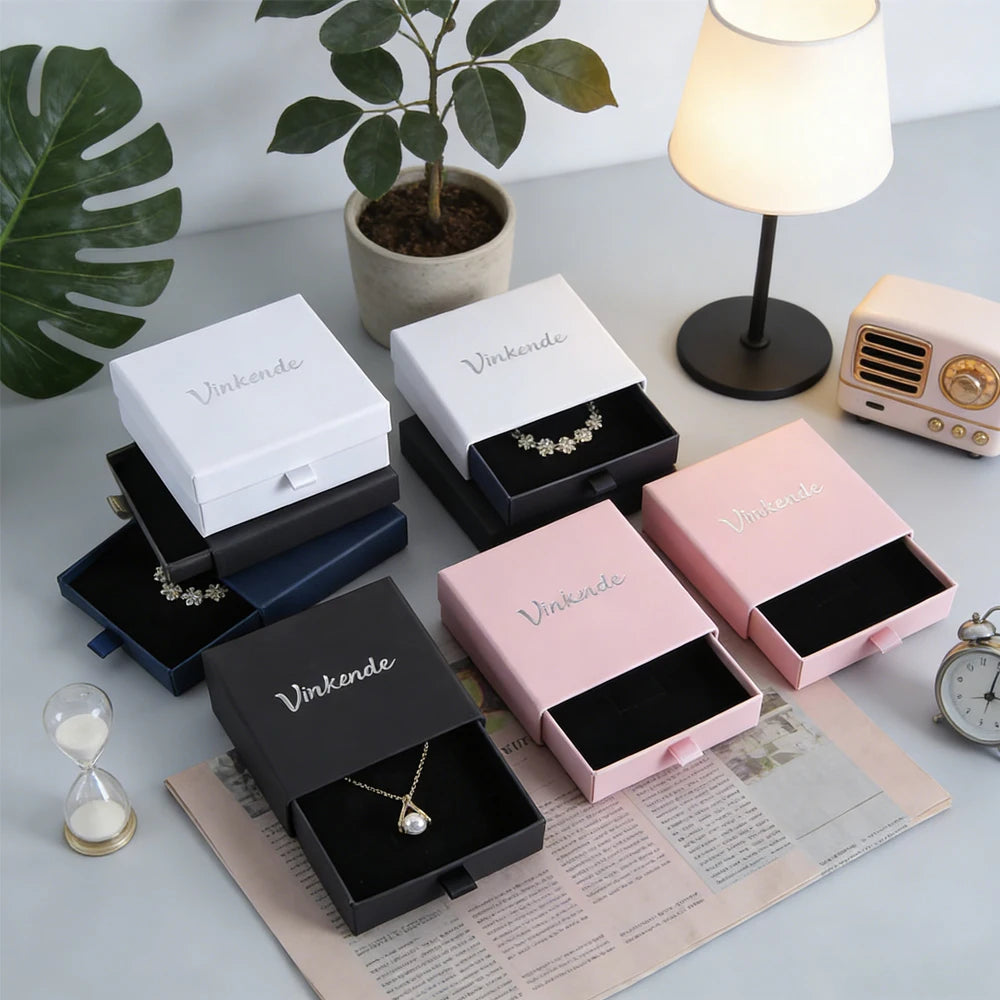 50Pcs/Lot Custom Logo 8x8x1.7cm White Paper Jewelry Storage Box Luxury Drawer Boxes Necklace Earring Ring Packaging Gift Case